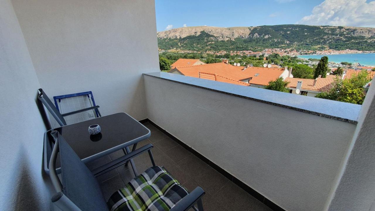 Apartment Helmut With Sea View Башка Экстерьер фото