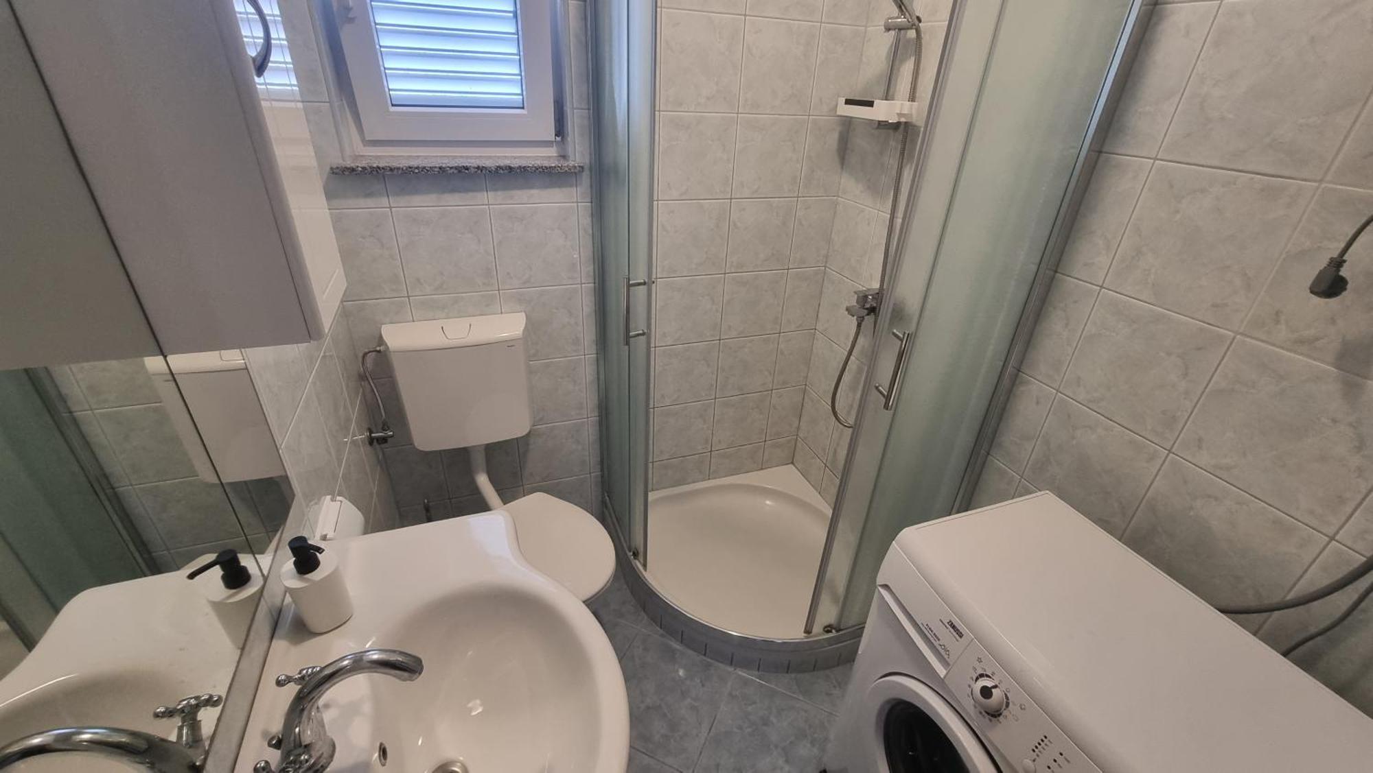 Apartment Helmut With Sea View Башка Экстерьер фото